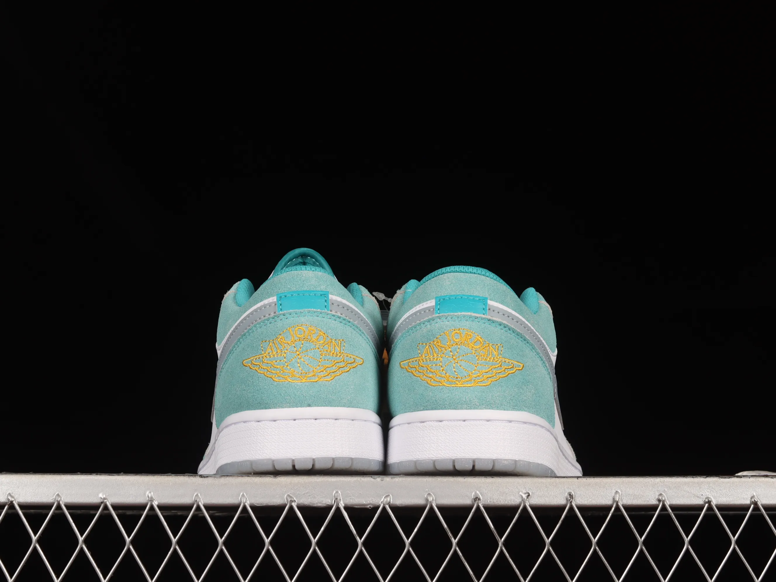 All categories Air Jordan Jordan series basketball shoes Air Jordan 1 Low G version pure original Air Jordan 1 Low "New Emerald" AJ1 Joe 1 emerald retro basketball shoes DN3705-301